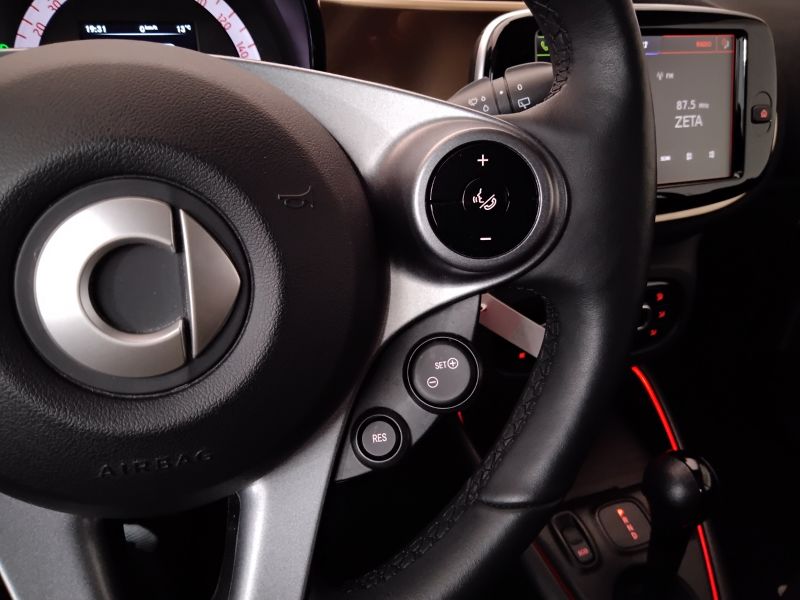 GuidiCar - SMART Fortwo 2021 Fortwo eq Pulse 4,6kW Usato