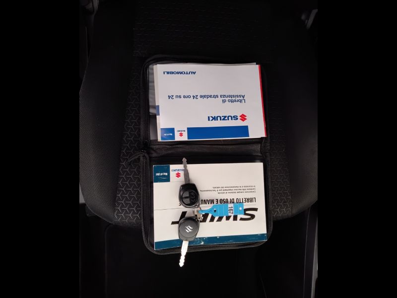 GuidiCar - SUZUKI Swift 2019 Swift 1.2 dualjet Cool 2wd my19 Usato
