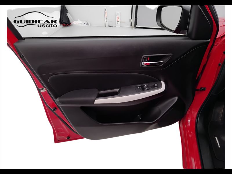 GuidiCar - SUZUKI Swift 2019 Swift 1.2 dualjet Cool 2wd my19 Usato