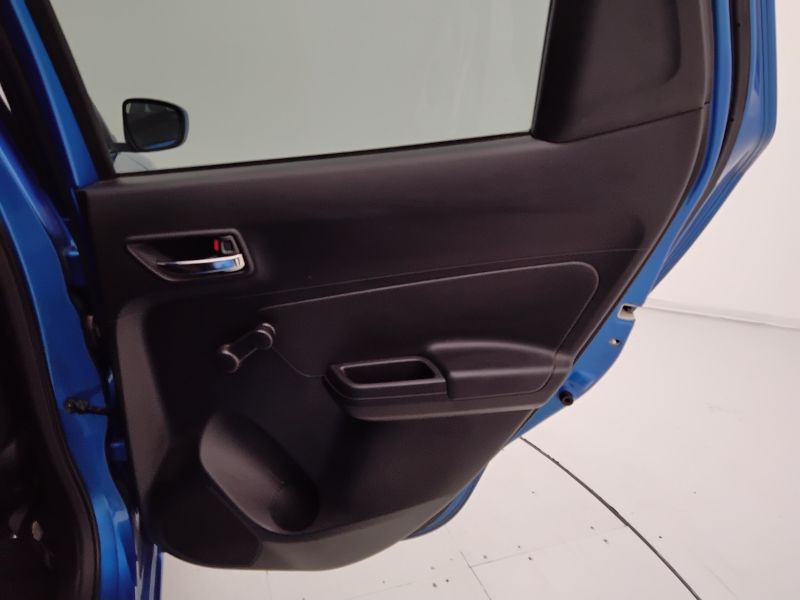 GuidiCar - SUZUKI Swift 2021 Swift 1.2 hybrid Easy Cool 2wd Usato