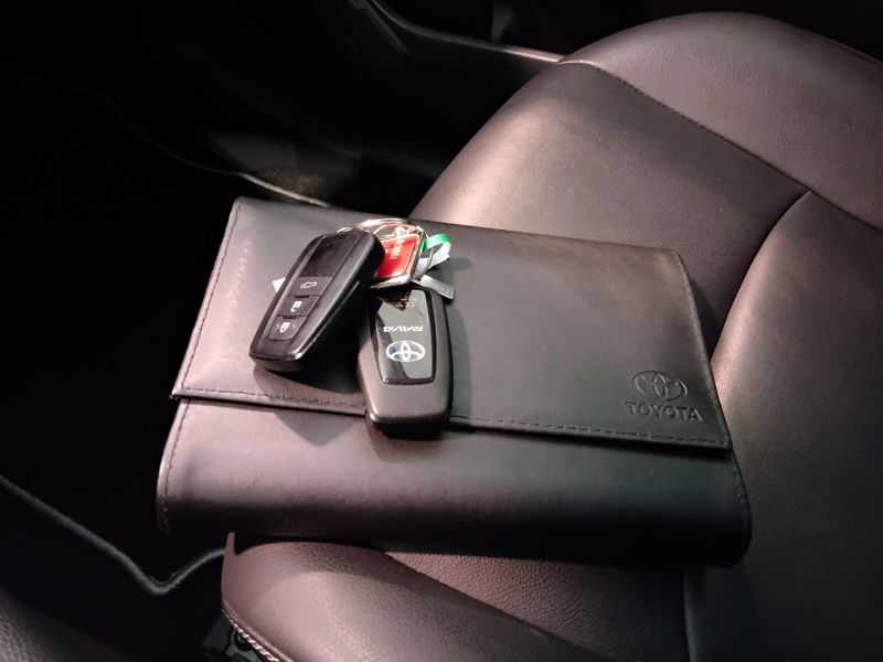 GuidiCar - TOYOTA RAV4 2019 Rav4 2.5 vvt-ie hybrid Lounge 2wd e-cvt Usato