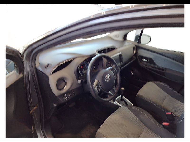 GuidiCar - TOYOTA Yaris 3ª serie Yaris 1.5 Hybrid 5 porte Active