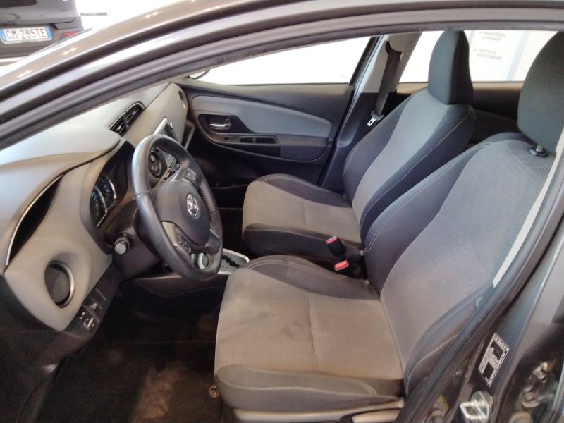 GuidiCar - TOYOTA Yaris 3ª serie Yaris 1.5 Hybrid 5 porte Active