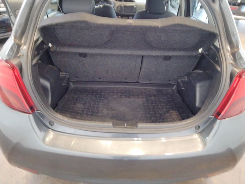 GuidiCar - TOYOTA Yaris 3ª serie Yaris 1.5 Hybrid 5 porte Active