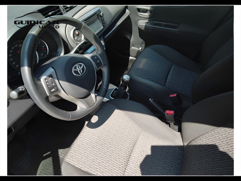 GuidiCar - TOYOTA Yaris 2014 Yaris 1.0 Active 5p Usato