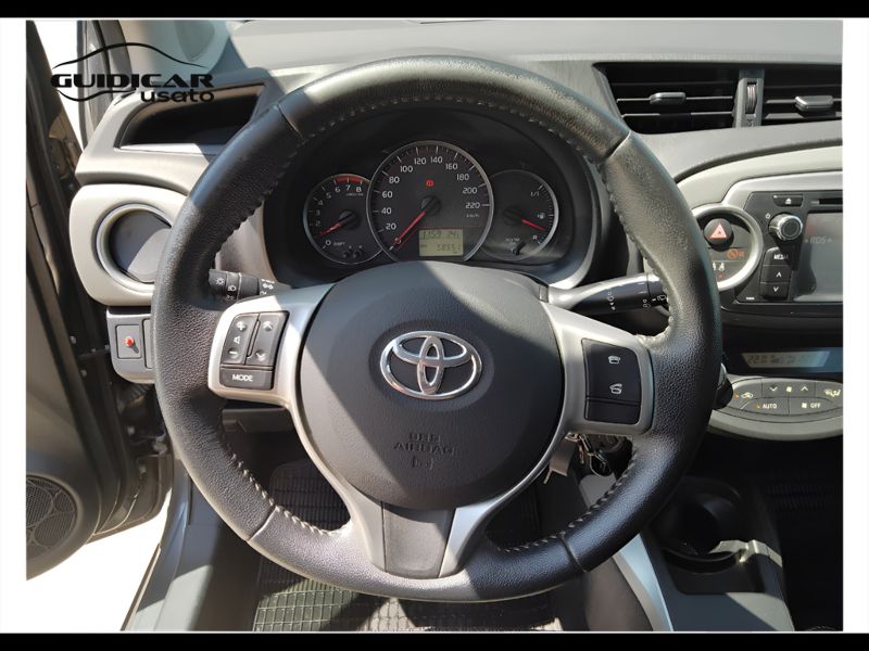 GuidiCar - TOYOTA Yaris 2014 Yaris 1.0 Active 5p Usato