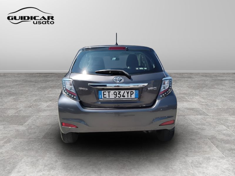 GuidiCar - TOYOTA Yaris 2014 Yaris 1.0 Active 5p Usato