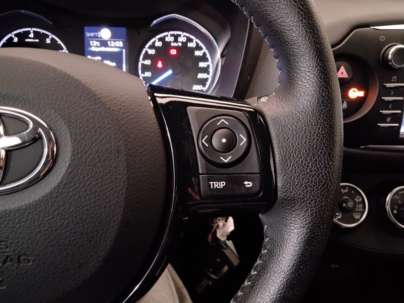GuidiCar - TOYOTA Yaris 2019 Yaris 5p 1.0 Active my18 Usato