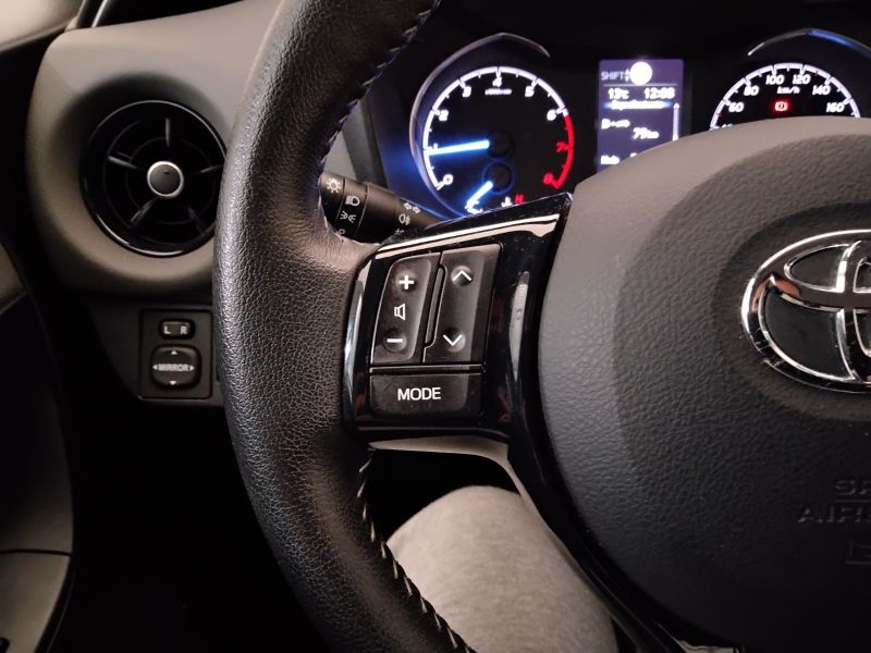 GuidiCar - TOYOTA Yaris 2019 Yaris 5p 1.0 Active my18 Usato