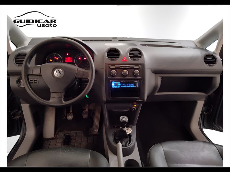 GuidiCar - VOLKSWAGEN Caddy 3ªs. Tour. 1ª 2010 Caddy 3ªs. Tour. 1ª - Caddy 1.9 TDI 105CV 4p. Kombi Duo Usato