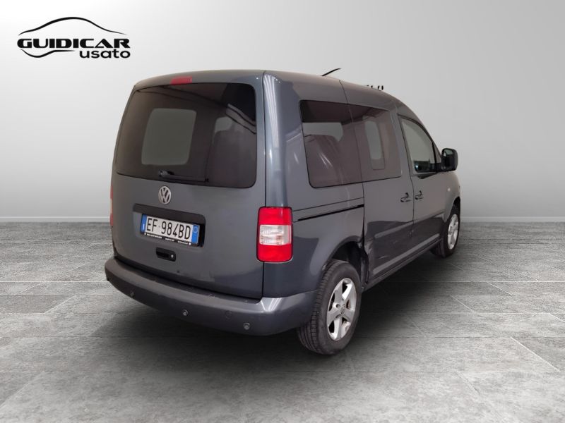 GuidiCar - VOLKSWAGEN Caddy 3ªs. Tour. 1ª 2010 Caddy 3ªs. Tour. 1ª - Caddy 1.9 TDI 105CV 4p. Kombi Duo Usato