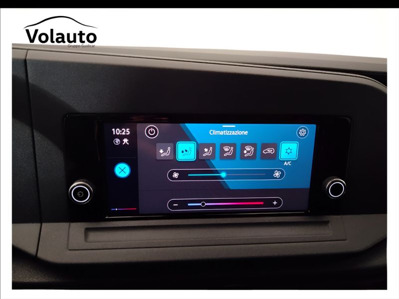 GuidiCar - VOLKSWAGEN Caddy 5ª serie 2023 Caddy 5ª serie - Caddy 2.0 TDI 102 CV Space Usato