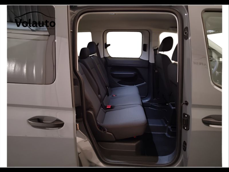 GuidiCar - VOLKSWAGEN Caddy 5ª serie 2023 Caddy 5ª serie - Caddy 2.0 TDI 102 CV Space Usato