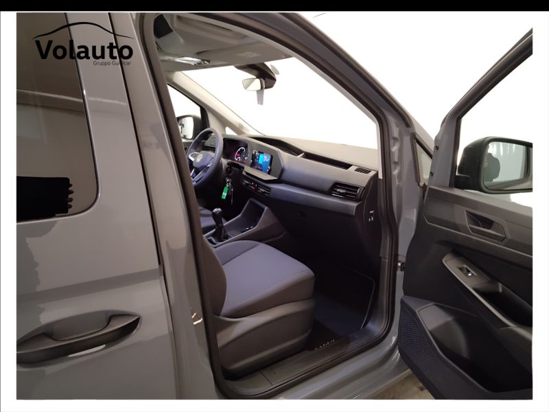 GuidiCar - VOLKSWAGEN Caddy 5ª serie 2023 Caddy 5ª serie - Caddy 2.0 TDI 102 CV Space Usato