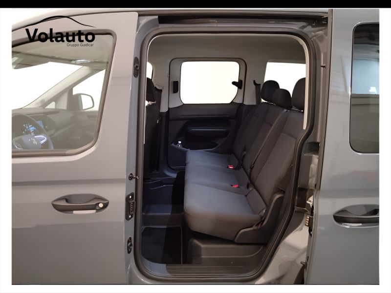 GuidiCar - VOLKSWAGEN Caddy 5ª serie 2023 Caddy 5ª serie - Caddy 2.0 TDI 102 CV Space Usato