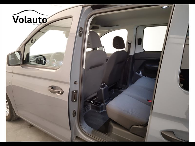 GuidiCar - VOLKSWAGEN Caddy 5ª serie 2023 Caddy 5ª serie - Caddy 2.0 TDI 102 CV Space Usato