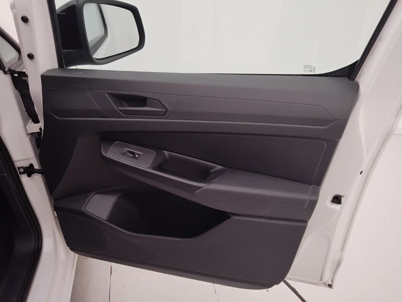 GuidiCar - VOLKSWAGEN Caddy 2020 Caddy cargo 2.0 tdi scr 102cv business Usato