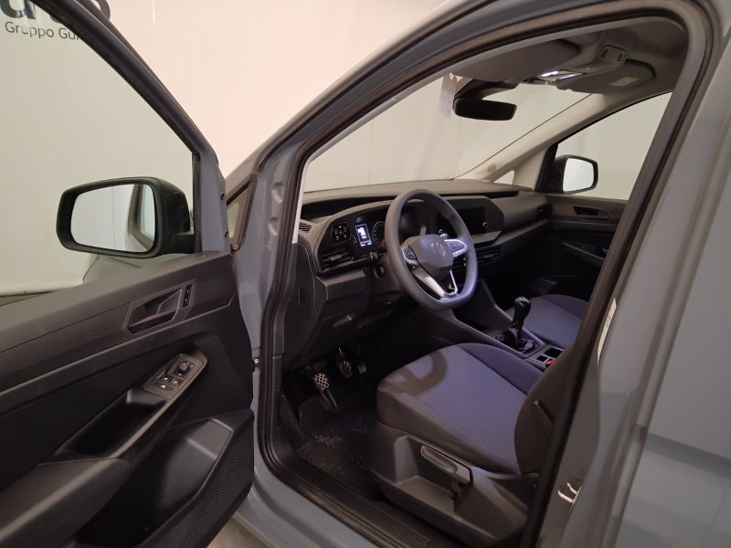 GuidiCar - VOLKSWAGEN INDUSTRIALI Caddy 2022 Caddy cargo 2.0 tdi scr 102cv business Usato