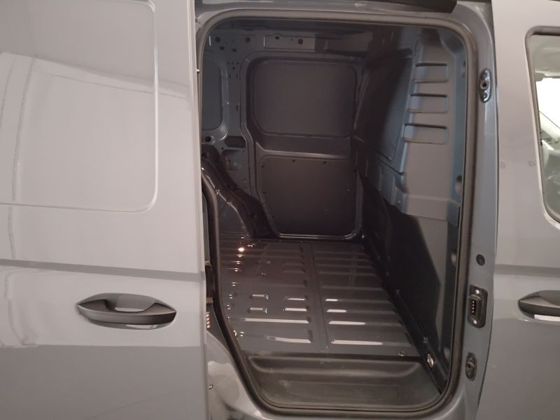 GuidiCar - VOLKSWAGEN INDUSTRIALI Caddy 2022 Caddy cargo 2.0 tdi scr 102cv business Usato