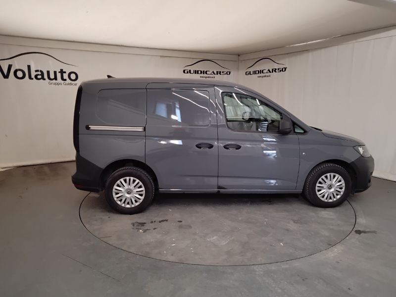 GuidiCar - VOLKSWAGEN INDUSTRIALI Caddy 2022 Caddy cargo 2.0 tdi scr 102cv business Usato