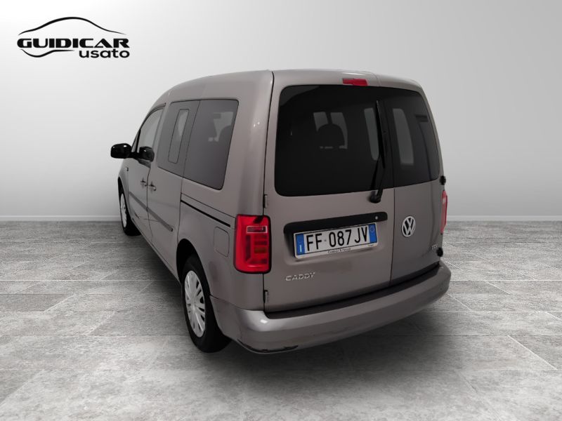 GuidiCar - VOLKSWAGEN INDUSTRIALI Caddy 2016 Caddy 2.0 tdi 102cv kombi Business E6 Usato