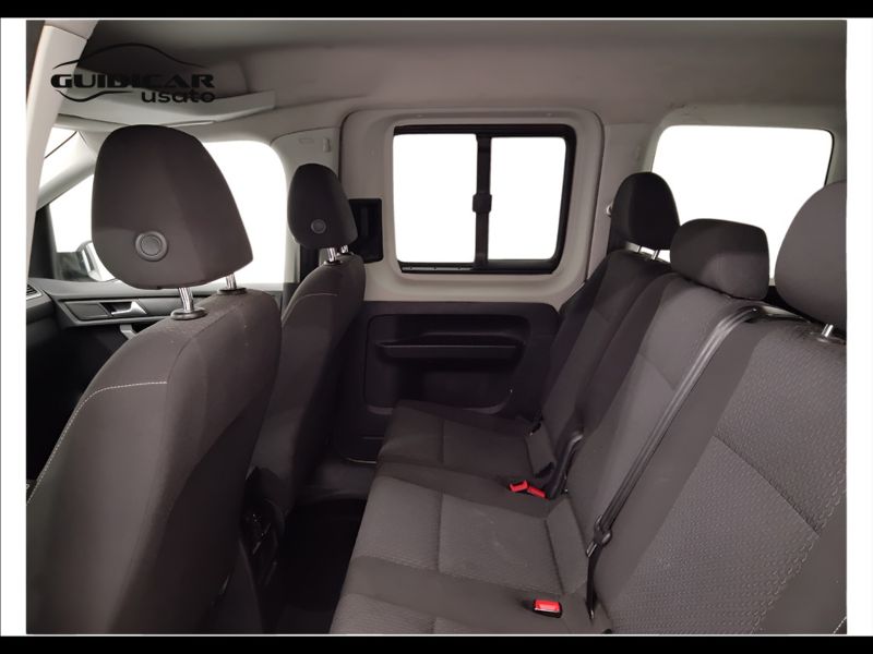 GuidiCar - VOLKSWAGEN INDUSTRIALI Caddy 2016 Caddy 2.0 tdi 102cv kombi Business E6 Usato