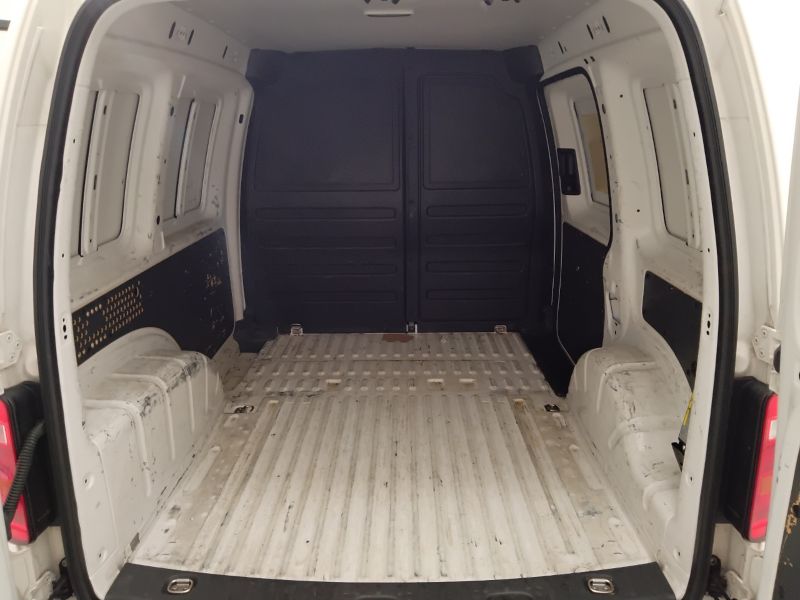 GuidiCar - VOLKSWAGEN INDUSTRIALI Caddy 2017 Caddy 2.0 tdi 102cv van Business E6 Usato