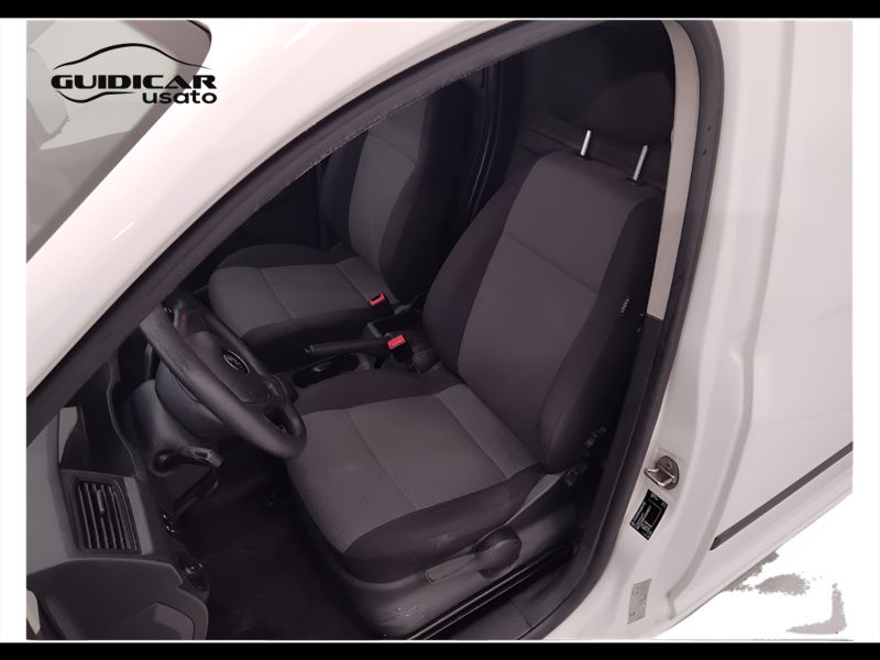 GuidiCar - VOLKSWAGEN INDUSTRIALI Caddy 2017 Caddy 2.0 tdi 102cv van Business E6 Usato