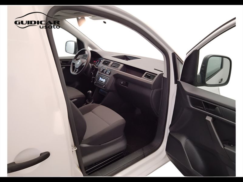 GuidiCar - VOLKSWAGEN INDUSTRIALI Caddy 2017 Caddy 2.0 tdi 75cv van business E6 Usato