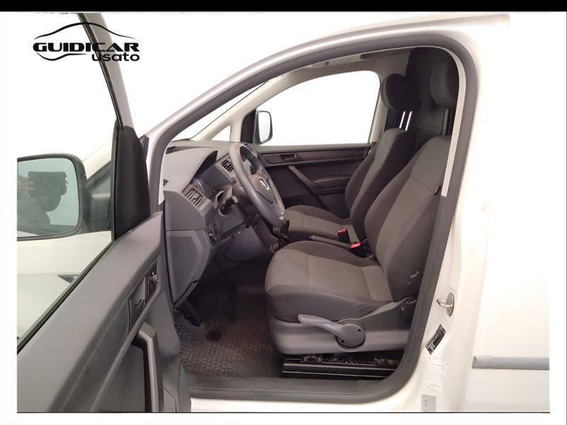 GuidiCar - VOLKSWAGEN INDUSTRIALI Caddy 2017 Caddy 2.0 tdi 75cv van business E6 Usato