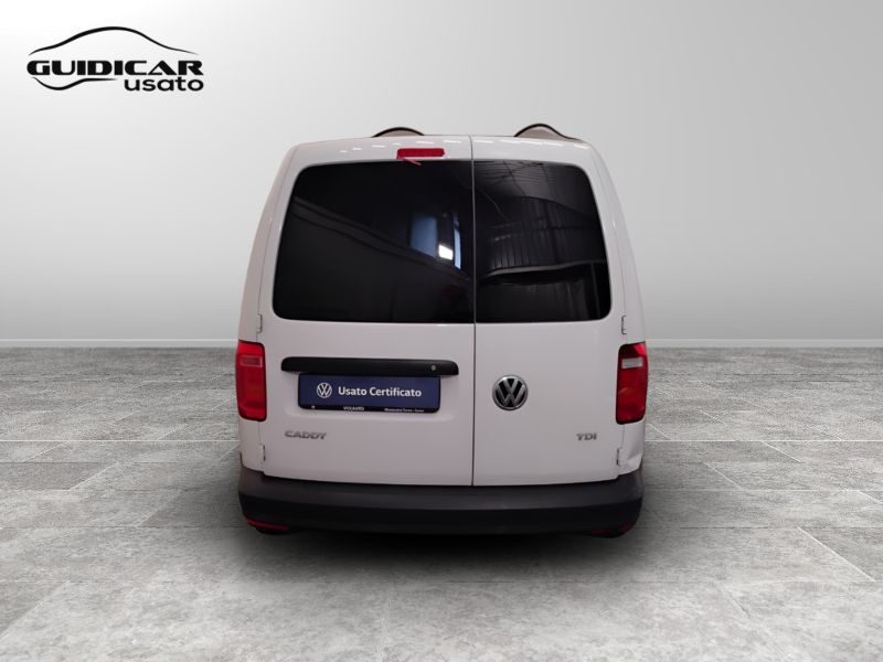 GuidiCar - VOLKSWAGEN INDUSTRIALI Caddy 2017 Caddy 2.0 tdi 75cv van business E6 Usato