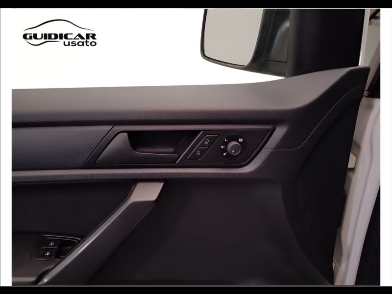 GuidiCar - VOLKSWAGEN INDUSTRIALI Caddy 2017 Caddy 2.0 tdi 75cv van business E6 Usato
