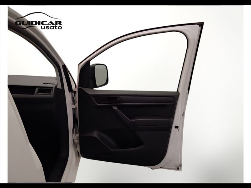 GuidiCar - VOLKSWAGEN INDUSTRIALI Caddy 2017 Caddy 2.0 tdi 75cv van business E6 Usato