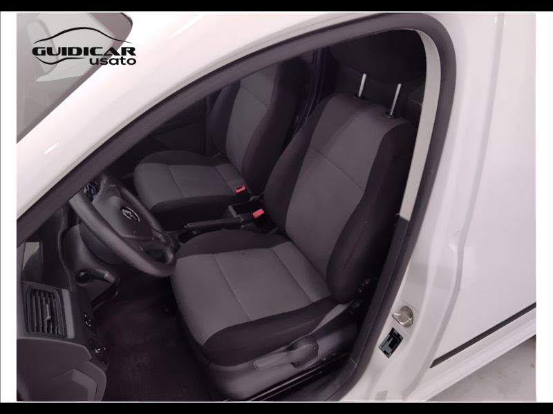 GuidiCar - VOLKSWAGEN INDUSTRIALI Caddy 2018 Caddy 2.0 tdi 75cv van business E6 Usato