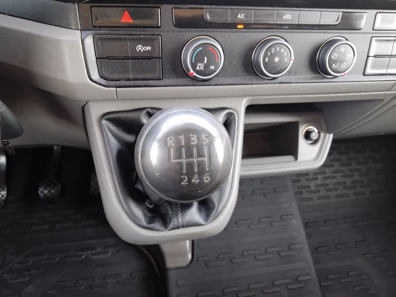 GuidiCar - VOLKSWAGEN INDUSTRIALI Crafter 2019 crafter 35 2.0 tdi 140cv tr.post. L3 cab Usato