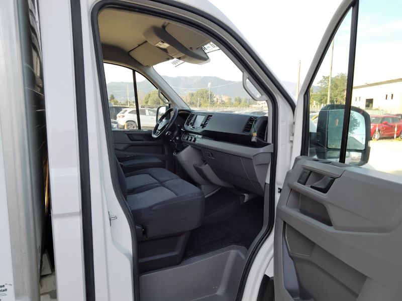 GuidiCar - VOLKSWAGEN INDUSTRIALI Crafter 2019 crafter 35 2.0 tdi 140cv tr.post. L3 cab Usato