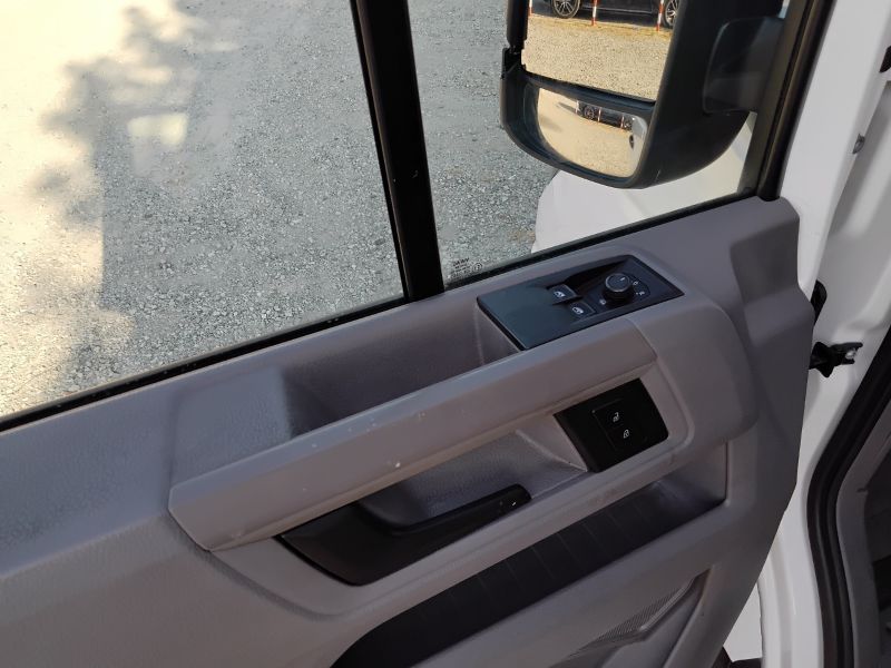 GuidiCar - VOLKSWAGEN INDUSTRIALI Crafter 2019 crafter 35 2.0 tdi 140cv tr.post. L3 cab Usato