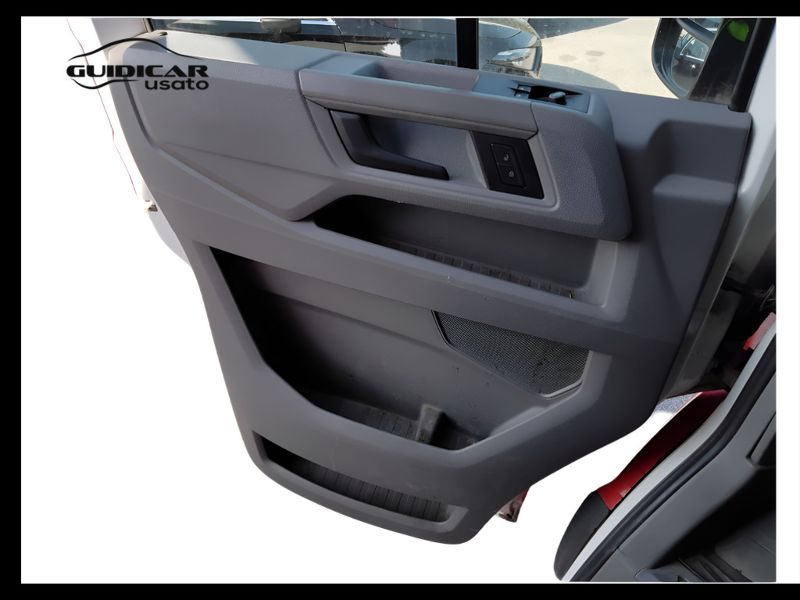 GuidiCar - VOLKSWAGEN INDUSTRIALI Crafter 2019 crafter 35 2.0 tdi 140cv tr.post. L3 cab Usato