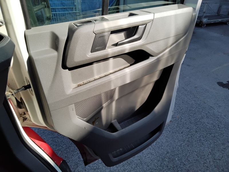 GuidiCar - VOLKSWAGEN INDUSTRIALI Crafter 2019 crafter 35 2.0 tdi 140cv tr.post. L3 cab Usato