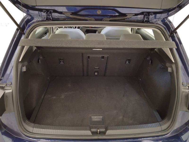 GuidiCar - VOLKSWAGEN Golf 2021 Golf 1.5 etsi evo act Life 130cv dsg Usato