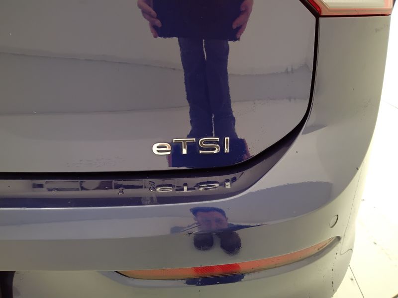 GuidiCar - VOLKSWAGEN Golf 2021 Golf 1.5 etsi evo act Life 130cv dsg Usato