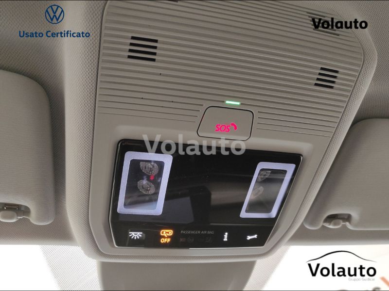 GuidiCar - VOLKSWAGEN Golf 2021 Golf Variant 2.0 tdi scr Style 115cv dsg Aziendale