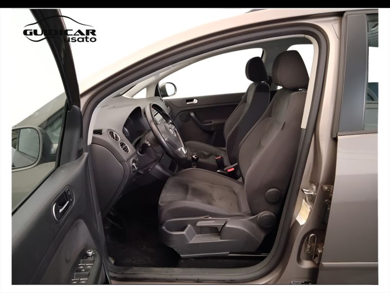 GuidiCar - VOLKSWAGEN Golf 2010 Golf Plus 1.6 Highline bi-fuel Usato