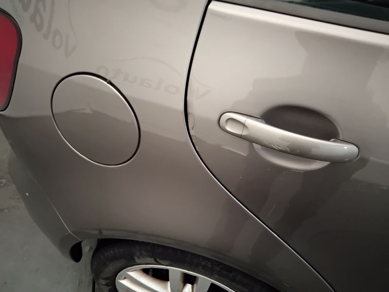GuidiCar - VOLKSWAGEN Golf 2010 Golf Plus 1.6 Highline bi-fuel Usato