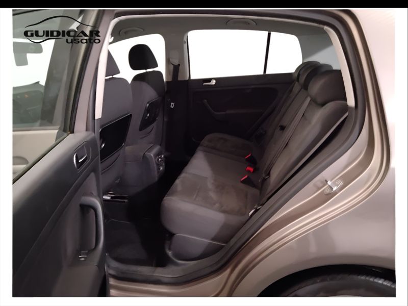 GuidiCar - VOLKSWAGEN Golf 2010 Golf Plus 1.6 Highline bi-fuel Usato