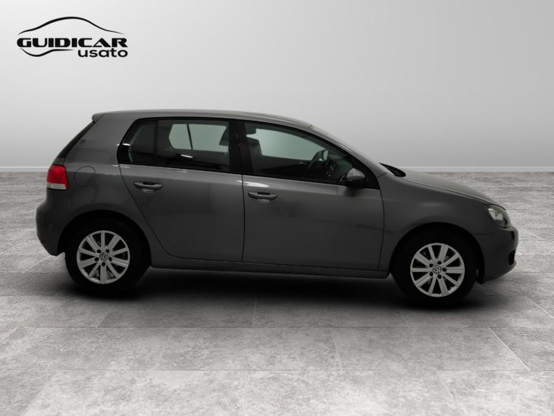GuidiCar - VOLKSWAGEN Golf 2012 Golf 1.6 tdi Comfortline 5p Usato