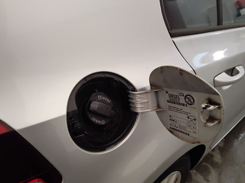 GuidiCar - VOLKSWAGEN Golf 2011 Golf 2.0 tdi Highline 140cv 5p Usato