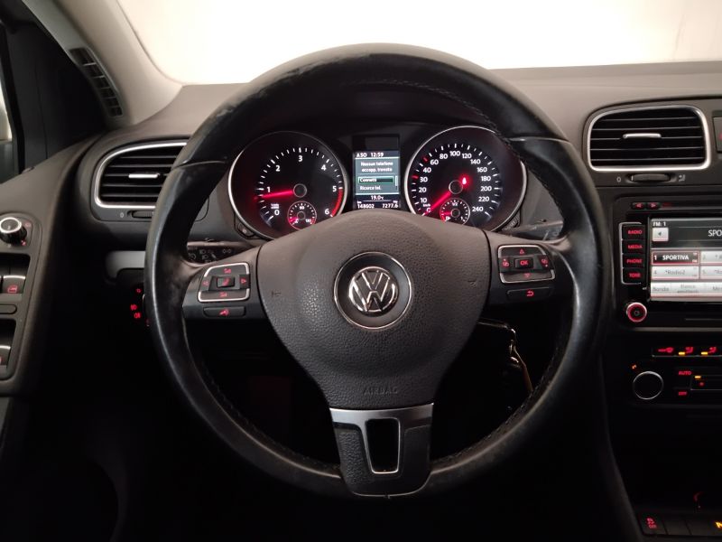 GuidiCar - VOLKSWAGEN Golf 2011 Golf 2.0 tdi Highline 140cv 5p Usato