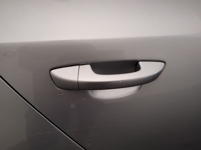GuidiCar - VOLKSWAGEN Golf 2011 Golf 2.0 tdi Highline 140cv 5p Usato