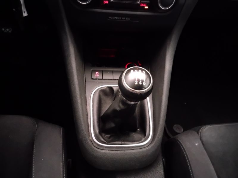 GuidiCar - VOLKSWAGEN Golf 2011 Golf 2.0 tdi Highline 140cv 5p Usato